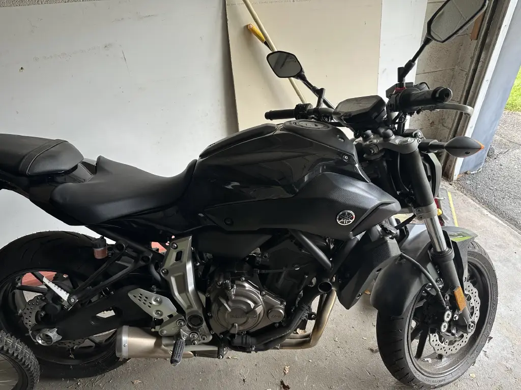 Yamaha FZ-07 (MT-07 1 Yamaha FZ-07 (MT-07
